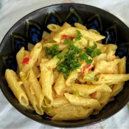 Körili / Kremalı Tavuklu Penne Makarna