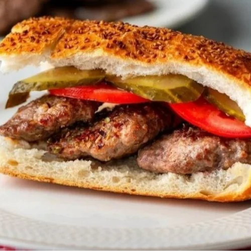 Ekmek Arası Köfte